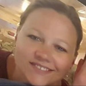 Meet your Posher, Sandi